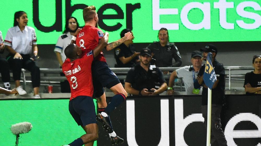 باريس سان جيرمان "يفشل" في أول اختبار رسمي ويخسر "كأس الأبطال الفرنسي" ضد ليل.. حكيمي خاض 90 دقيقة وتعرض لصافرات الاستهجان