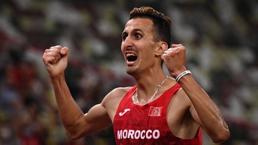 أسماء الرياضيين المغاربة أصحاب "الذهب الأولمبي".. انطلاقا من المتوكل وعويطة في 1984 ومرورا عبر تتويج بوطيب والسكاح ووصولا لإنجاز الكروج والبقالي