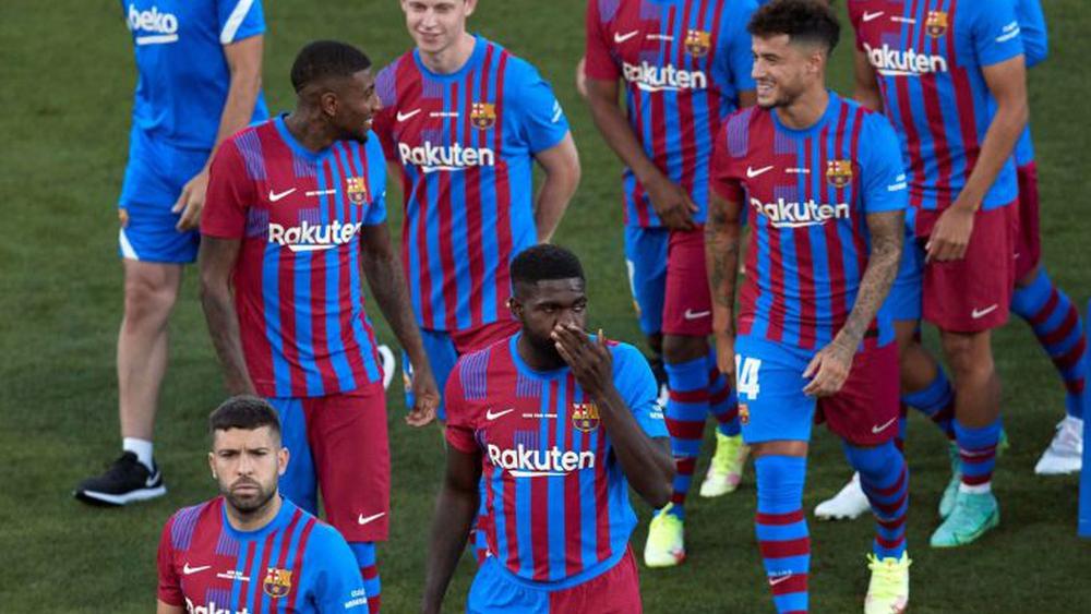 صافرات استهجان ضد أومتيتي وبيانيتش بسبب ميسي خلال مواجهة يوفنتوس