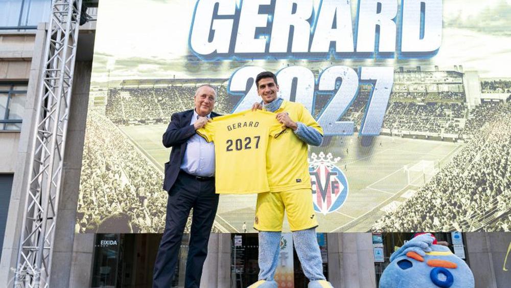 رسميا/ فياريال يمدد عقد مهاجمه جيرارد مورينو لأربعة مواسم قادمة