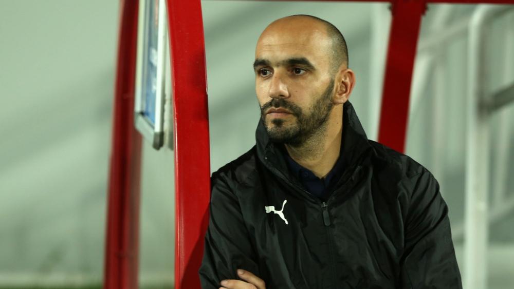 الركراكي يوقع عقود انضمامه للوداد الرياضي كمدرب للفريق الأوّل