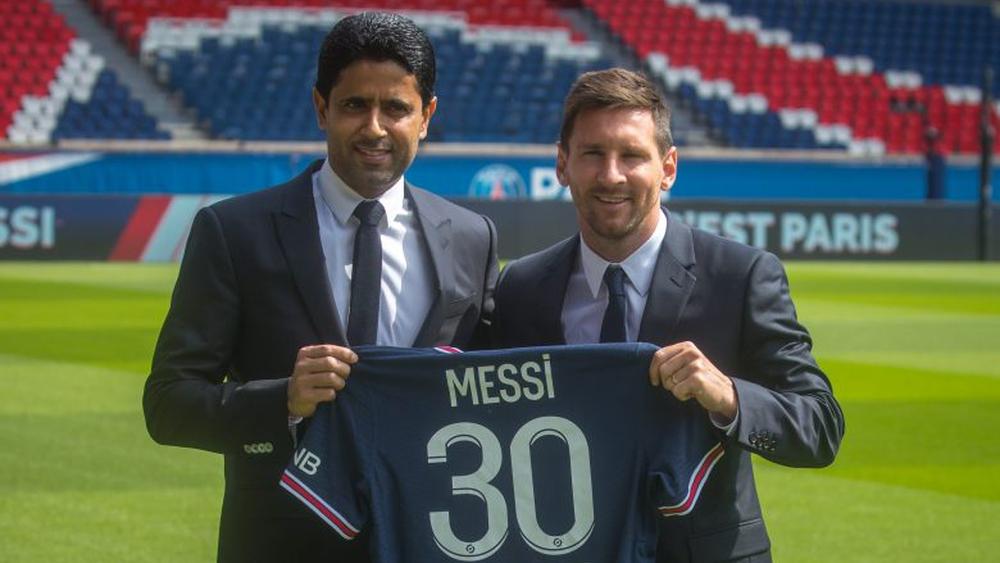 باريس سان جيرمان يريد توسعة ملعبه بعد ضم ميسي