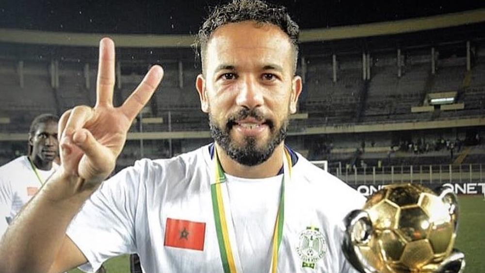 الزنيتي يوقع اليوم على عقده الجديد مع الرجاء قبل السفر إلى روما