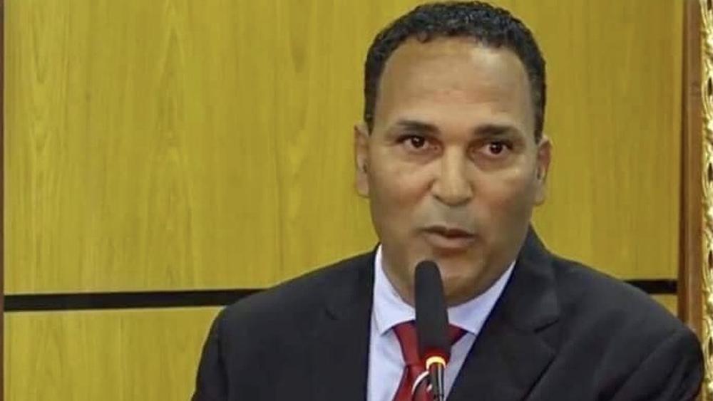 تحت عنوان "حفيظ الدراجي عميد النباح ورجل الكواليس".. المحلل المغربي رزكي ينتقد المعلق الجزائري ويتساءل: "منذ متى أصبحت تحب بلدك وتغار على العروبة؟"