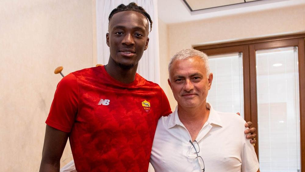 رسميًا/ روما يتعاقد مع المهاجم "تامي أبراهام" من تشيلسي