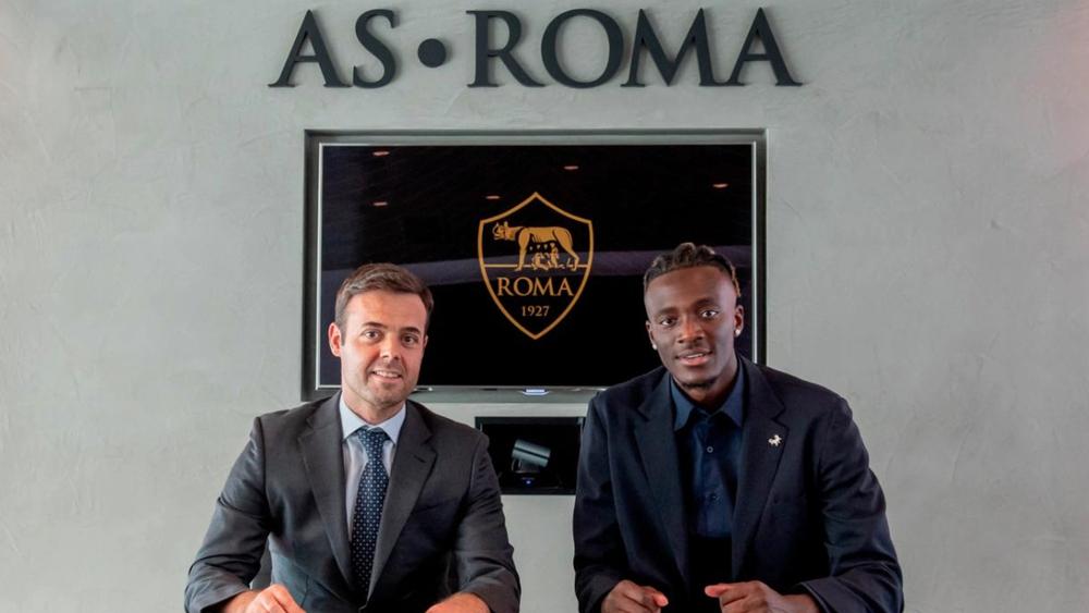 أبراهام: "اخترت روما لأنني اقتنعت برغبتهم في ضمي"