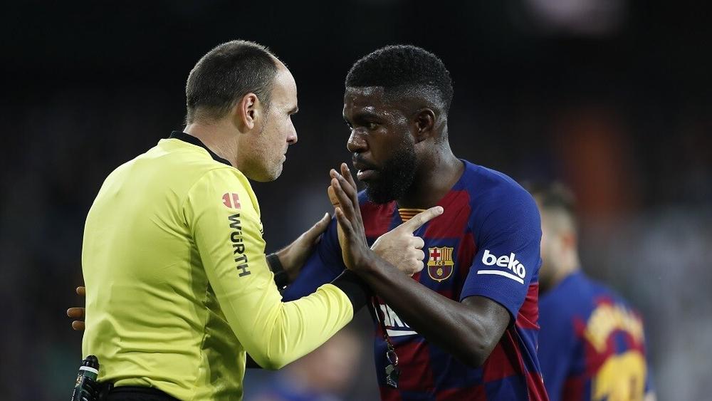 برشلونة يحاول بشتى السبل التخلص من أومتيتي بعد عدم اقتناع كومان بمؤهلاته