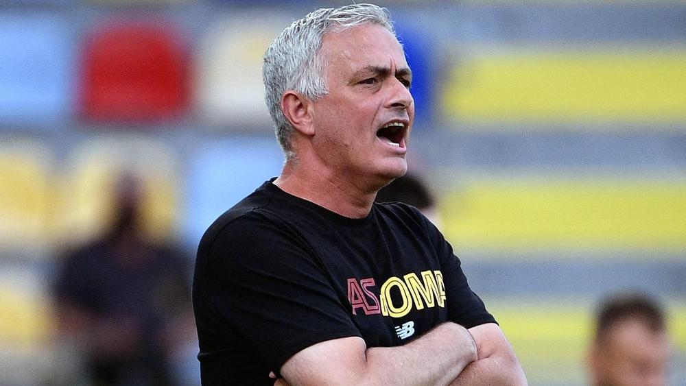 هل ينجح مورينيو في استعادة بريقه مع روما على حساب إنتر ويوفنتوس؟