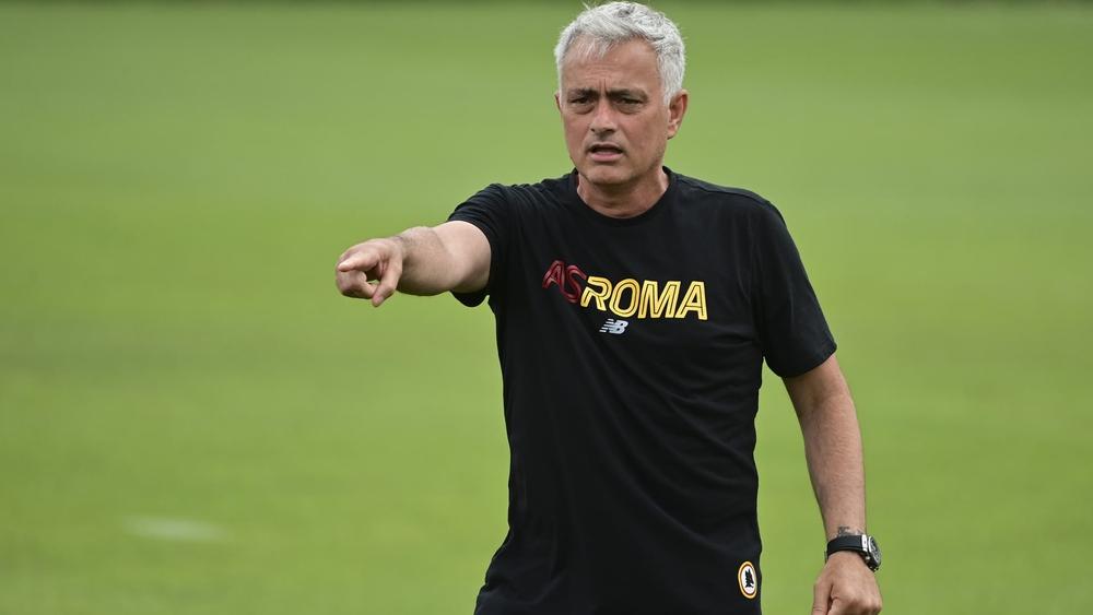 مورينيو: "وضع روما مختلف عن تجاربي السابقة وهو فريق عملاق مثل الكثير من الأندية التي دربتها"