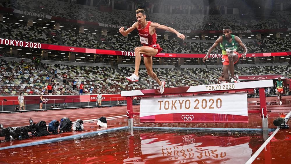 بعد تتويجه بالذهبية في أولمبياد طوكيو.. البقالي يعود إلى أجواء التباري عبر مشاركته في سباق 3000 متر موانع ضمن ملتقى باريس