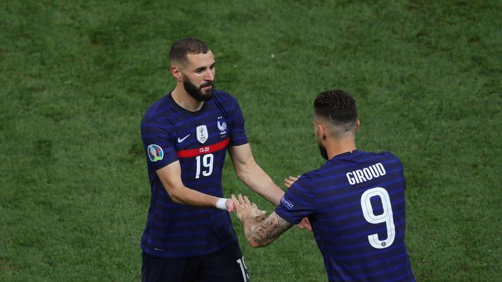 قائمة فرنسا.. استبعاد جيرو واستدعاء ثيو هيرنانديز للمرة الأولى وحضور بنزيما