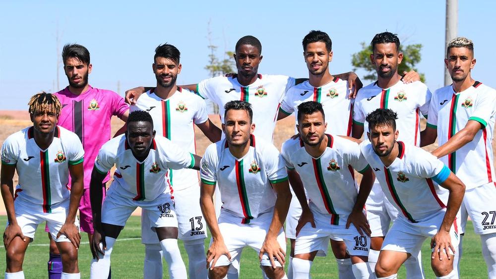 لاعبو الجيش الملكي يتلقون اليوم الجرعة الثانية من اللقاح ويستأنفون استعداداتهم بحصتيْن تدريبيتيْن غدا الثلاثاء