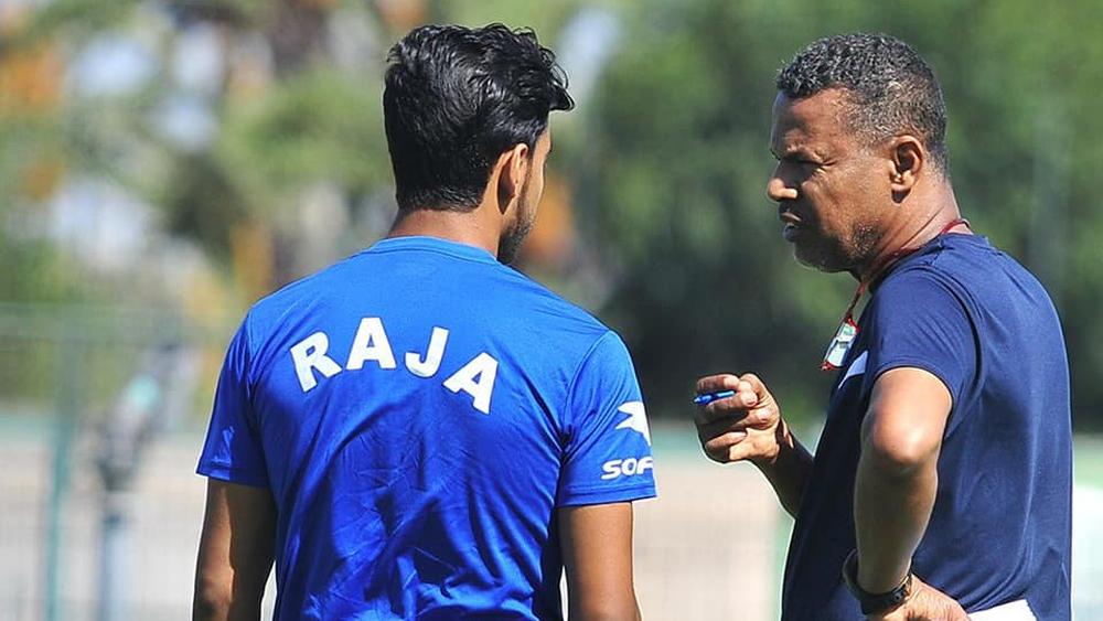 بغياب أحداد وحضور باقي الوافدين الجدد.. الرجاء يدخل في تجمع تدريبي مغلق بمراكش انطلاقا من يومه الثلاثاء