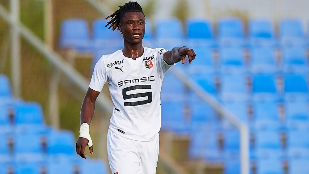 رسميًا / ريال مدريد يتعاقد مع الفرنسي "إدواردو كامافينجا" قادمًا من رين