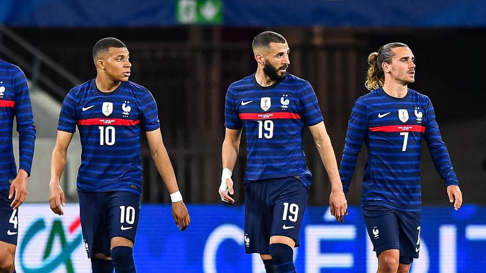 رغم تواجد مبابي وبنزيما وغريزمان.. ديشان يؤكد: "هناك مجال لتحسين الكفاءة الهجومية"