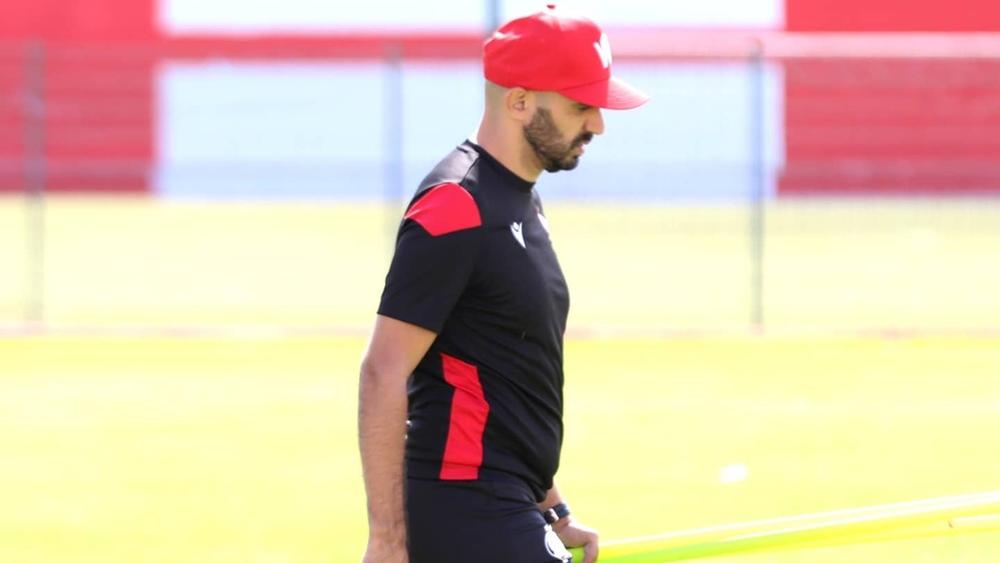 الركراكي: "مباراة مازيمبي كانت فرصة للحسم في الأسماء التي ستغادر الفريق وأحسن شيء أننا لم ننهزم.. نشتغل على الجانب البدني للاعبين للرفع من مستوى الفريق"