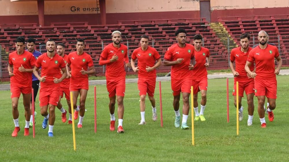 الأسود يخوضون أول حصة تدريبية بغينيا وخليلوزيتش يُركز على الجانب البدني للاعبي المنتخب