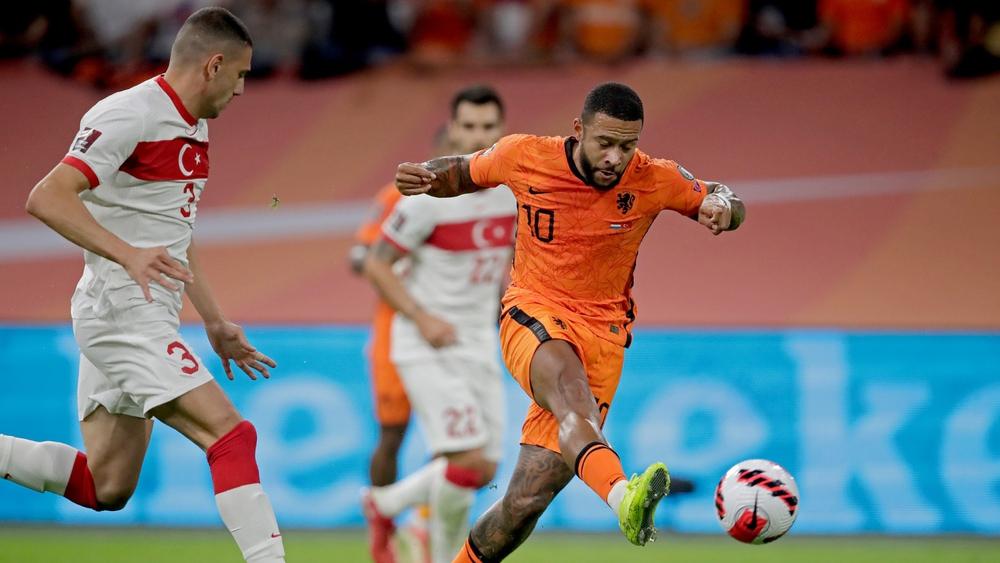 ديباي يلوم نفسه رغم توقيعه ثلاثية في شباك تركيا