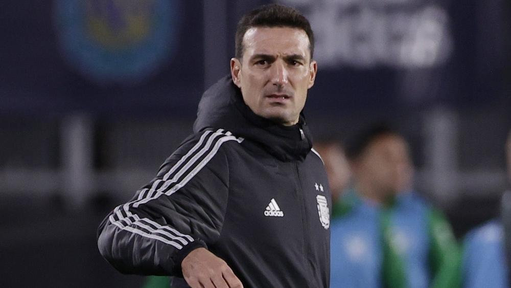 سكالوني: "ميسي ترك إرثًا للاعبي الأرجنتين.. تخيلوا مكانته بعد الفوز بكوبا أمريكا"