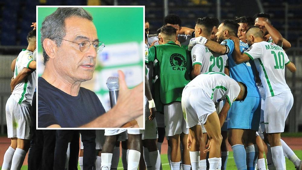 خاص/ إدارة الرجاء تُعين "محاسبا" خاصا لمجالسة اللاعبين وتخفيض جزءٍ من مستحقاتهم "العالقة" قبل صرفها كاملة