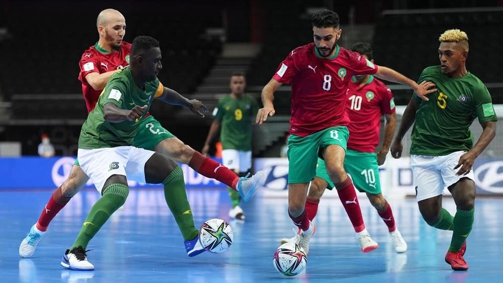 طبيب المنتخب المغربي لكرة القاعة: "مشاركة أشرف سعود في مباراة البرتغال ممكنة وحضور سعد كنية أمر مستبعد"