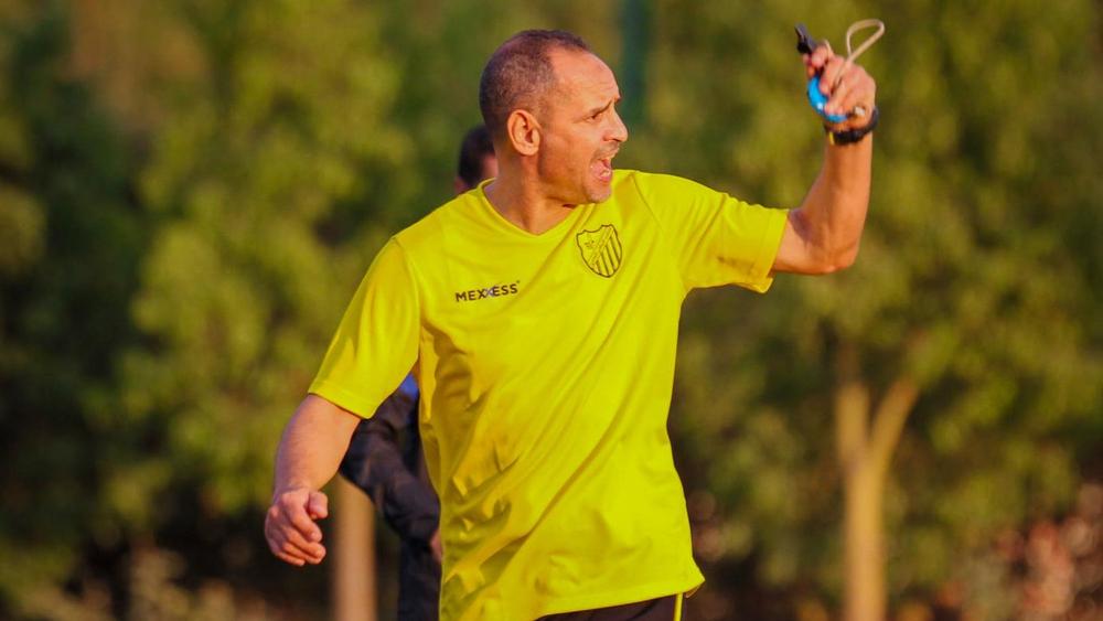 بن سلطان (مدرب المغرب الفاسي): "الشباب السالمي كان أقوى منا ونتأسف لجماهيرنا على النتيجة"