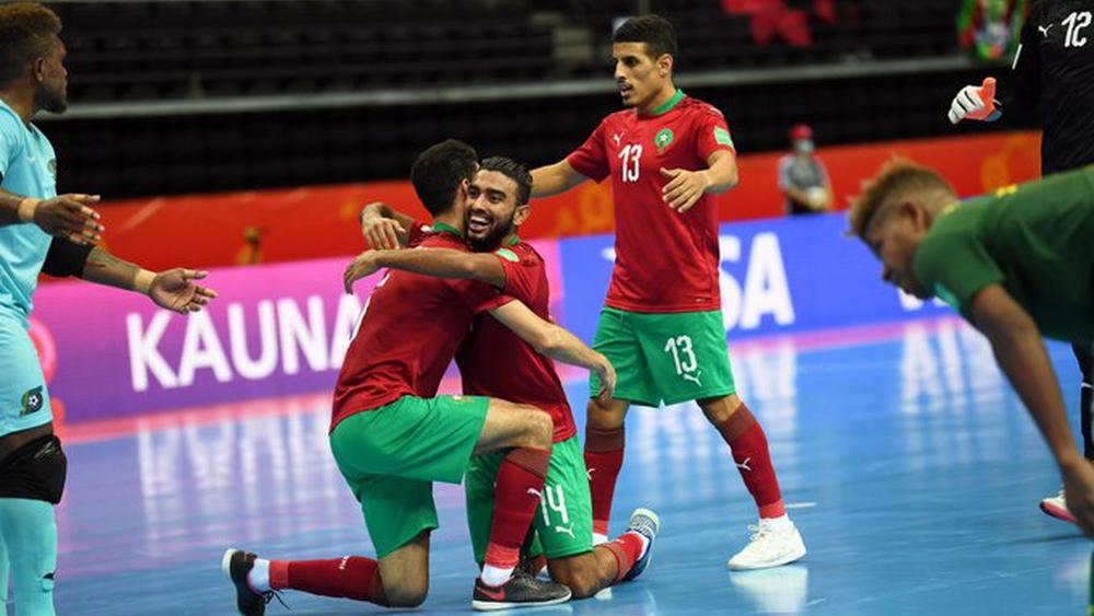 "أسود الفوتسال" يستبسلون أمام البرتغال وينتزعون تعادلاً بثلاثة أهداف لمثلها