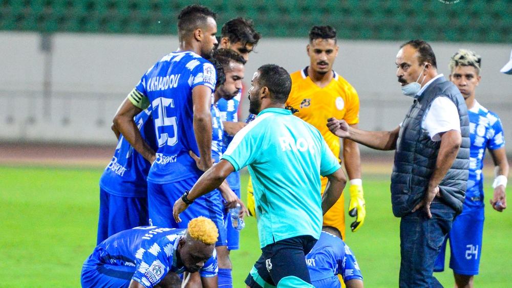 الصحابي: "الشوط الأول كان متكافئاً والوداد سجّل من أخطاء دفاعية قاتلة"