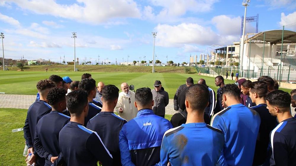 لاعبو اتحاد طنجة يوقفون الإضراب ويعودون للتداريب