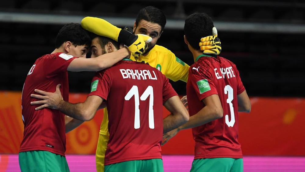 الحكم البحريني "حسين بحار" يقود مباراة المغرب وفنزويلا في "مونديال الفوتسال"