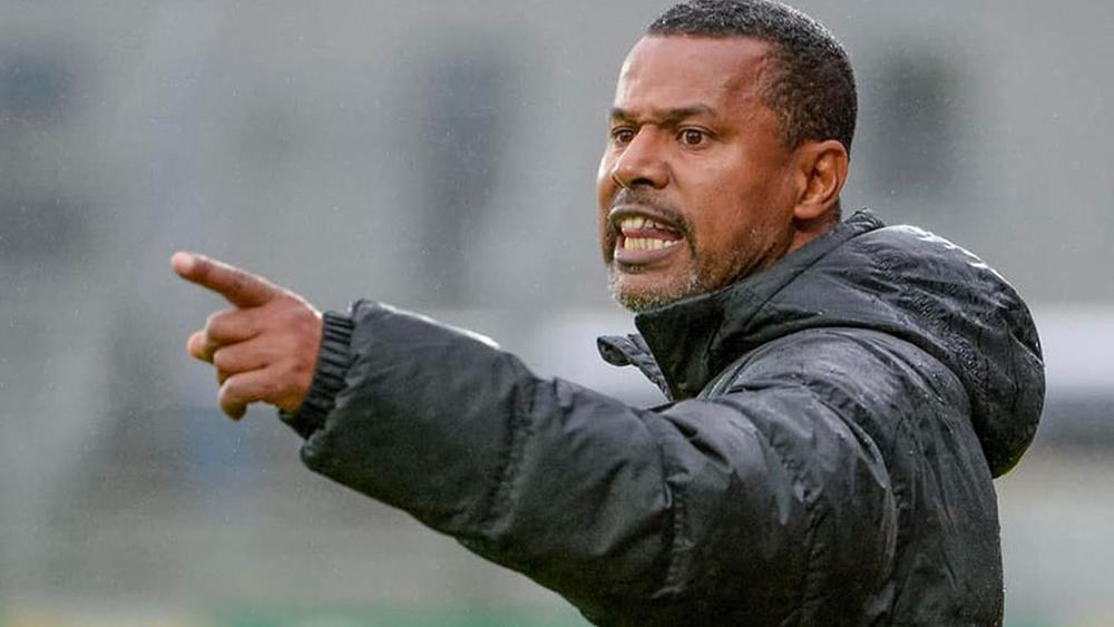 الشابي يبرمج حصة تدريبية صباحية للاعبين المستبعدين من مواجهة السوالم وأخرى عصر اليوم لباقي الأسماء