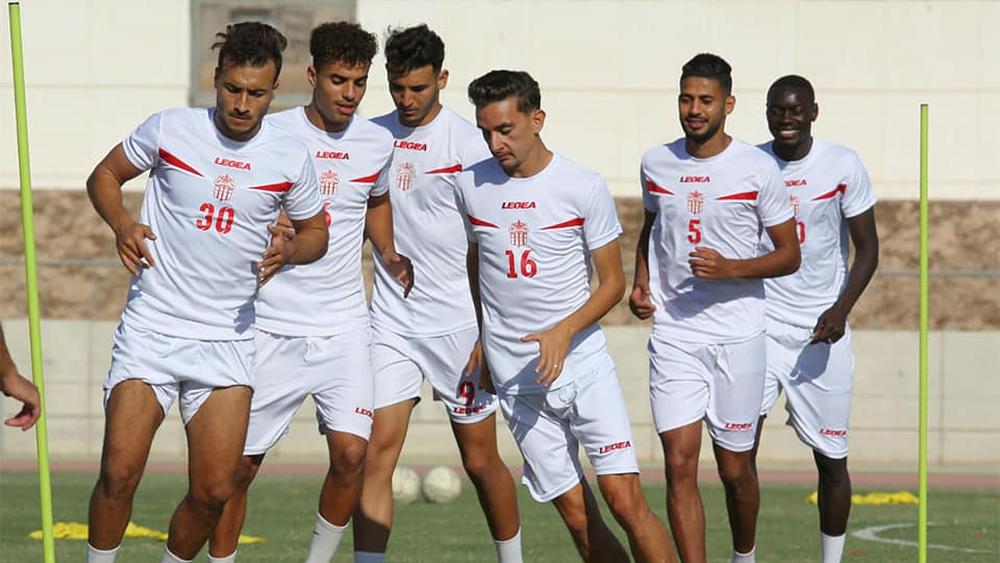 قبل مواجهة الوداد الرياضي.. حسنية أكادير يؤهل جميع لاعبيه ويعلن فسخ عقد مقران والعيوض