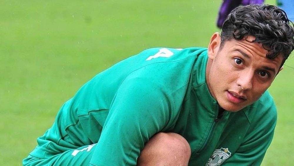 بعد أن كان مستبعدا من اللائحة.. الهبطي تلقى اتصالا في آخر اللحظات للالتحاق بالمجموعة قبل مواجهة السوالم