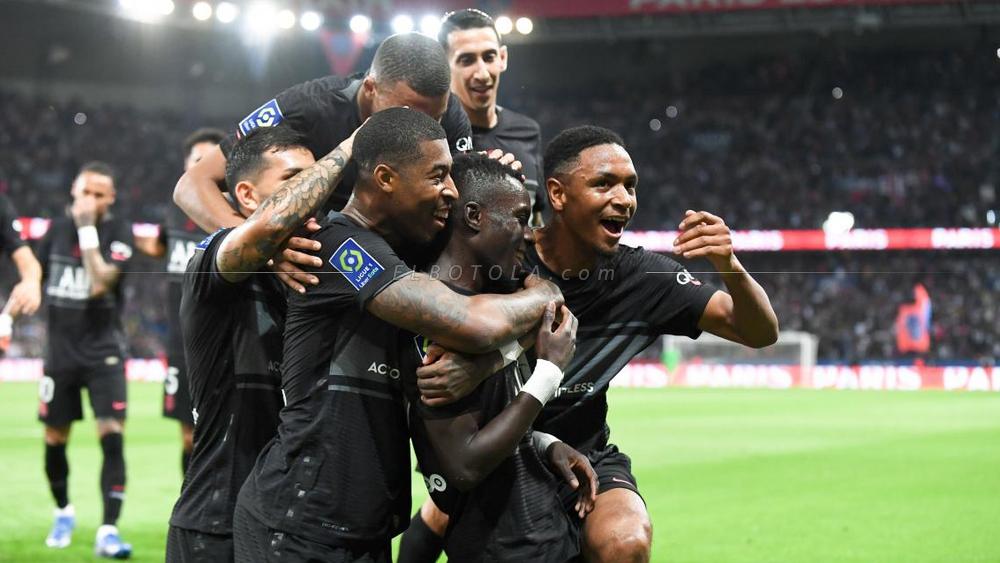 Paris brille toujours