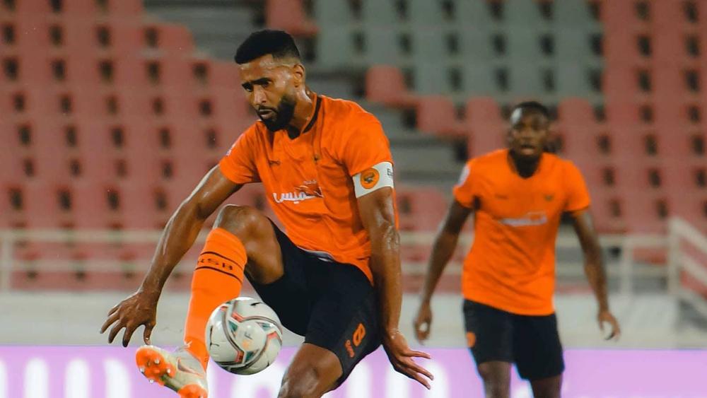 نهضة بركان يفرض التعادل على الجيش الملكي بهدف في الوقت الضائع