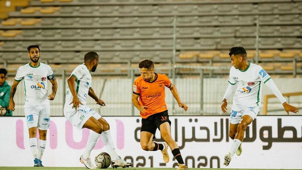 بعثة نهضة بركان تسافر "جوا" صوب الدار البيضاء تأهبا لمواجهة الرجاء الرياضي في الدوري