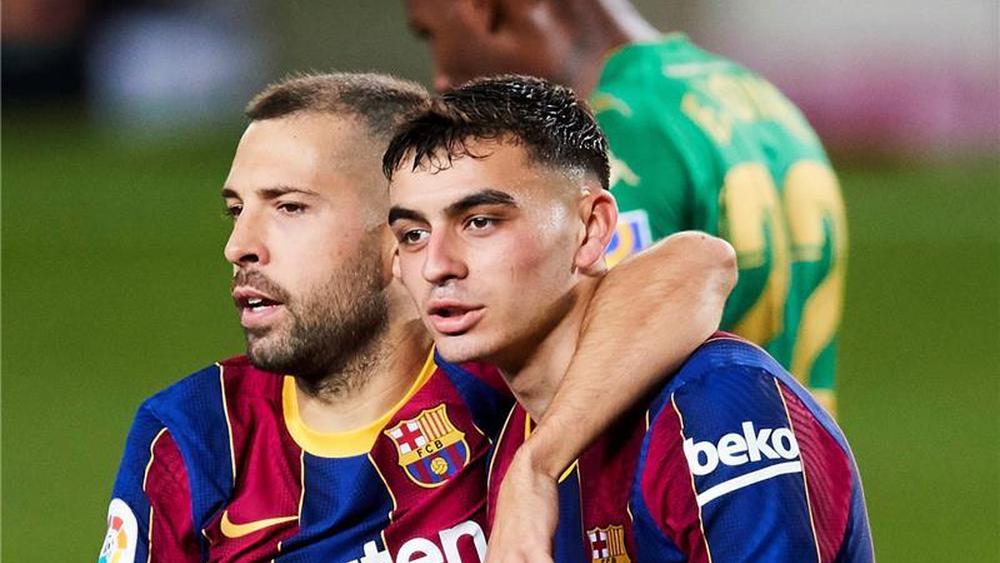 ألبا حاضر في قائمة برشلونة لمواجهة أتلتيكو مدريد وبيدري "يغيب من جديد" بسبب الإصابة