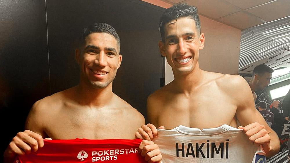 أكرد وحكيمي يتبادلان قميصيهما بعد فوز ستاد رين على باريس سان جيرمان (2-0)