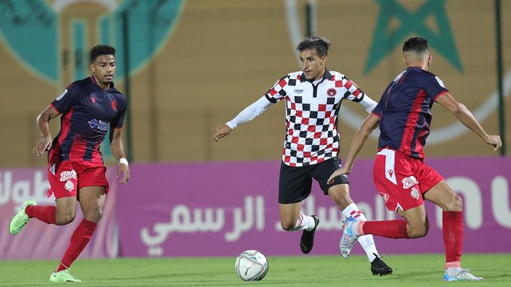 إحصائية "صادمة".. صِفر تسديدة مؤطرة على المرمى في مباراة شباب المحمدية والوداد