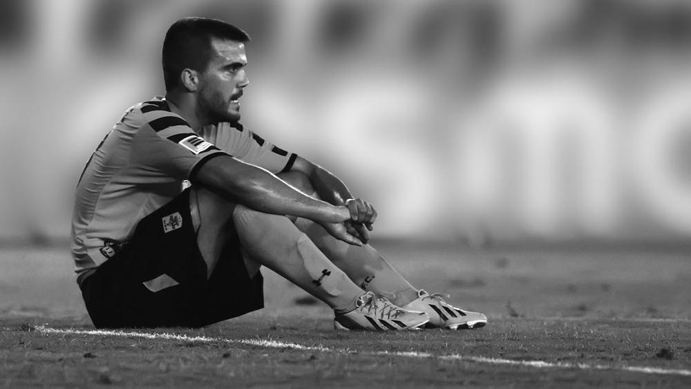 بعد يوم من اختفائه.. السلطات اليونانية تعثر على جثمان اللاعب "نيكوس تسومانيس" في سيارته