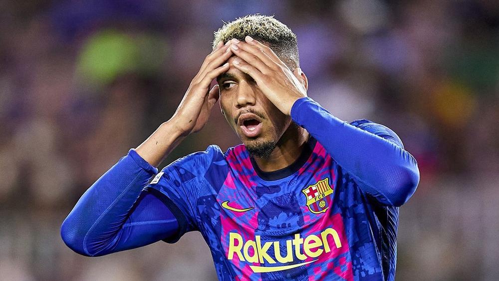 برشلونة يؤكد إصابة أراوخو وغيابه أمام فالنسيا.. الشكوك تحوم حول جاهزيته لمباراة "الكلاسيكو"