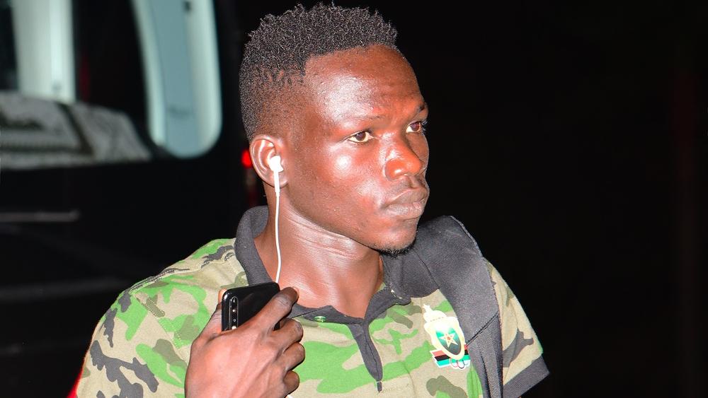 في غياب خافي وأتشاباو.. أرينا يحمل آمال الهجوم العسكري أمام شبيبة القبائل