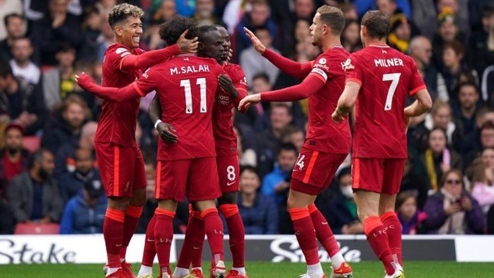 Liverpool écrase Watford et reprend la tête du classement