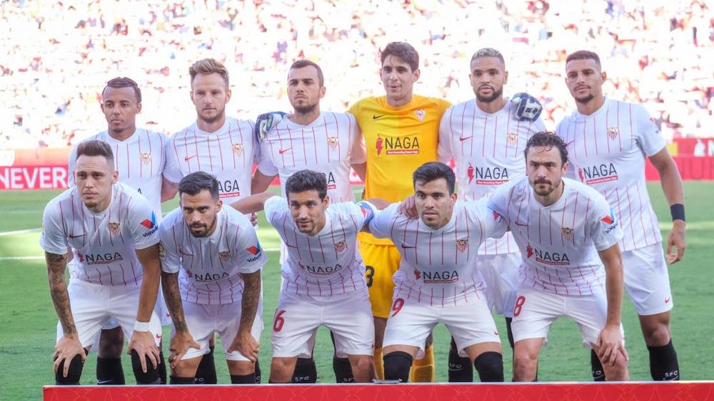 بونو والحدادي وإدريسي حاضرون في قائمة إشبيلية.. النصيري "المصاب" يواصل الغياب