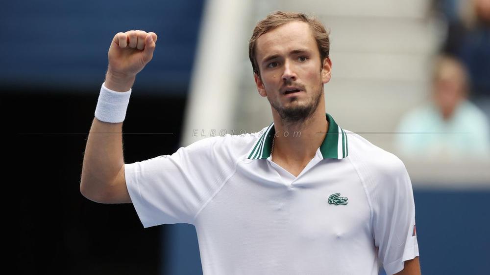 Medvedev :"Il est plus facile de jouer contre Djokovic, Federer et Nadal"