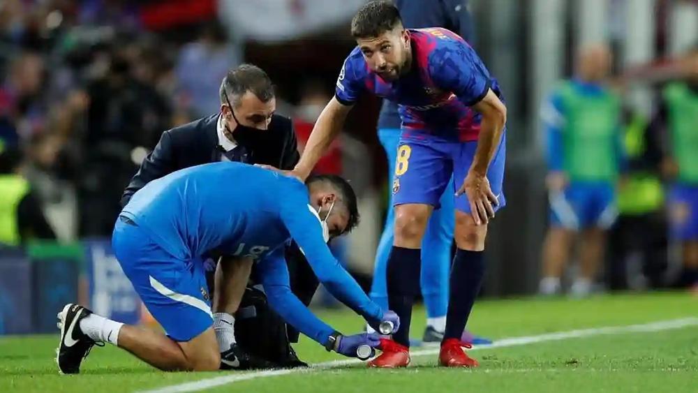 ألبا وبيدري وأراوخو مهددون بالغياب عن "الكلاسيكو"