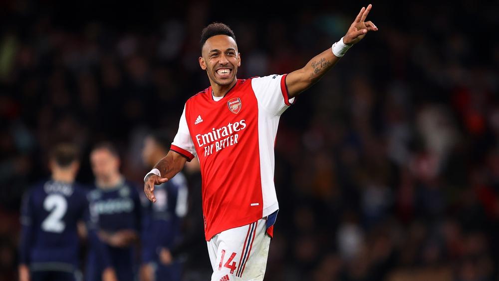 آرسنال يواصل صحوته في البريميرليج ويقهر أستون فيلا بثلاثية