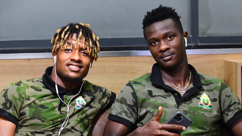 مكونات الجيش الملكي تخضع لمسحة طبية بفندق إقامتها صباح اليوم قبل مباراة شبيبة القبائل