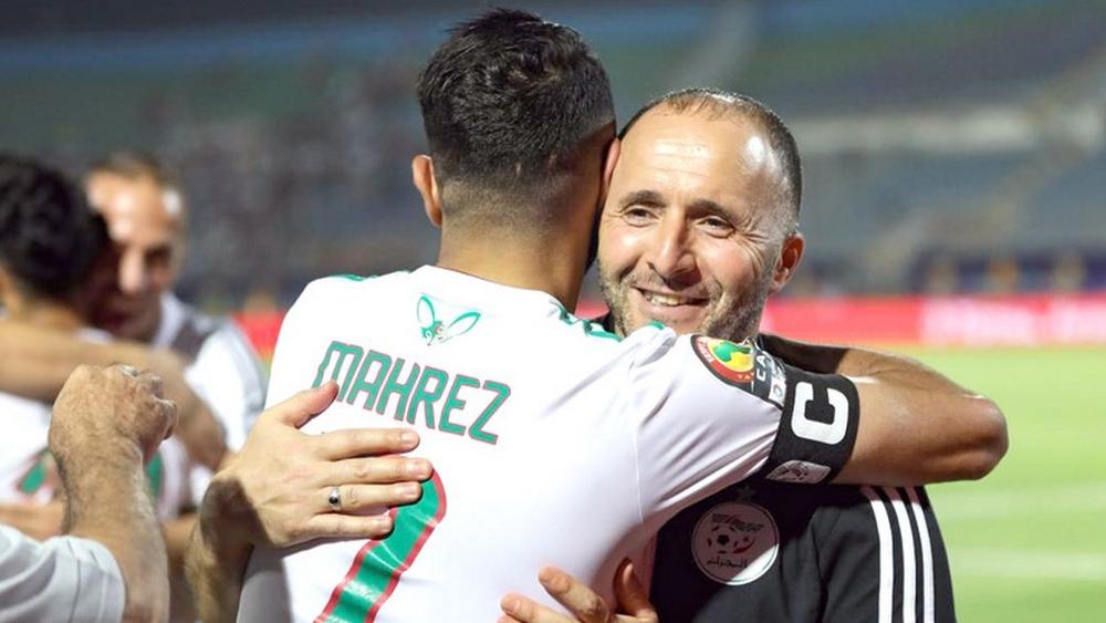 بعد انتقادهما عشب ملعب "مصطفى تشاكر".. وزارة الفلاحة الجزائرية تستعين ببلماضي ومحرز في "حملتها الوطنية للتشجير"!