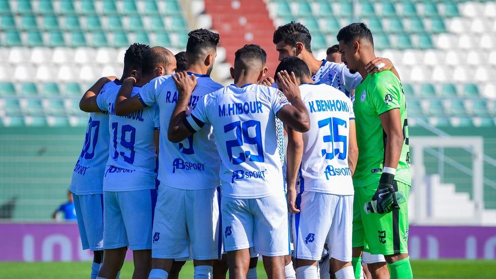 إلى جانب الفتح الرياضي.. سريع واد زم بدون انتصار في الدوري الاحترافي وبأضعف خط هجوم (هدفيْن) بعد مرور سبع جولات!